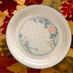 2 Corelle Dinner Plates